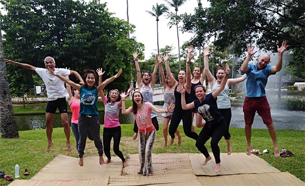 Laughter Yoga In The Park - Chiang Mai