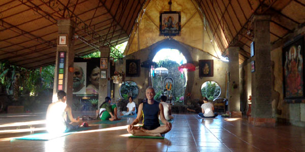 Pranawayu Yoga with I Ketut Bandiastra, S. Ag at Taman Hati Yoga Ashram