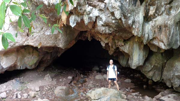 Visiting the Nam Lot and the Pha Khong Caves of Phan District