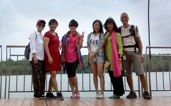 Hanging-Out in Kuantan with the Guangzhou 5