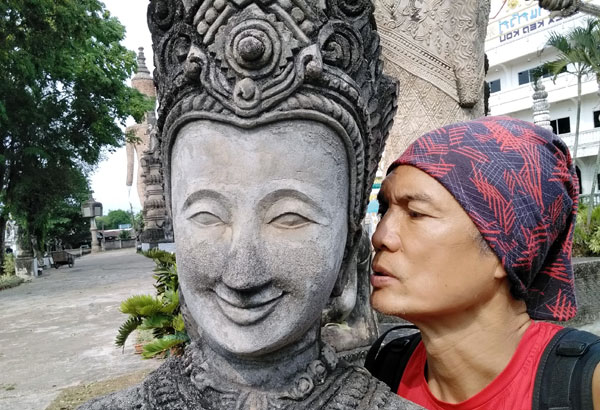 Visiting the Salakaewkoo (Giant Buddha Park) in Nong Khai