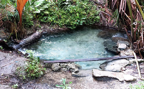 Private Jacuzzi in a Public Water Spring